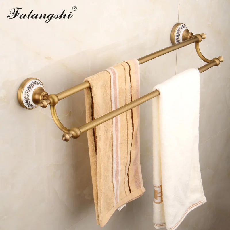 Porcelain Base Bathroom Hardware Set