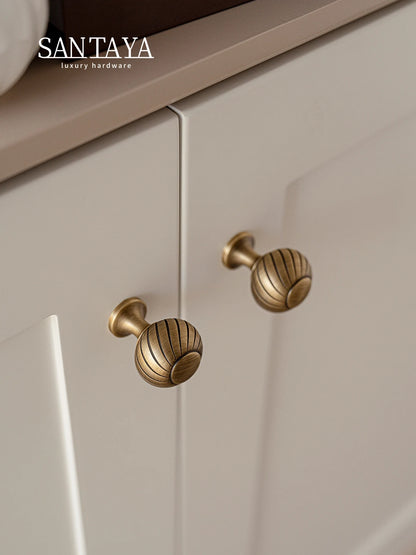Santaya Brushed Antique Brass Handles Luxury Furniture Hardware