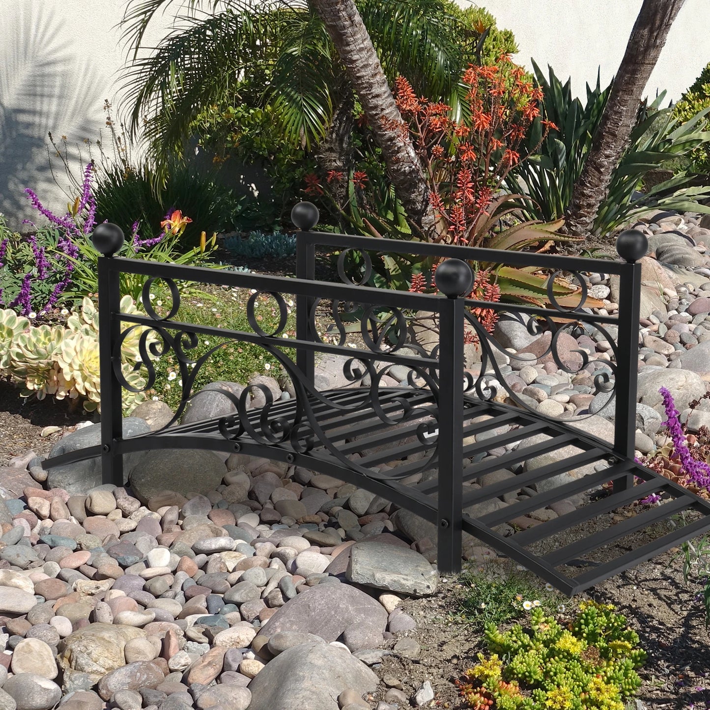 Garden iron bridge, with round iron ball flat-top handrails, black