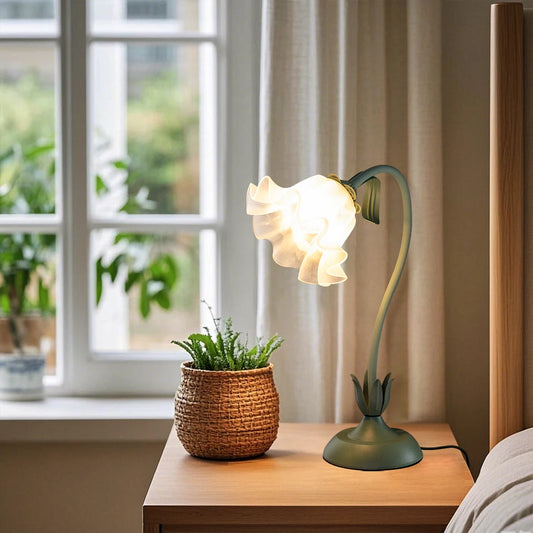 Vintage bedside lamp, flower lamp, living room decoration lamp, (color: green) lamp