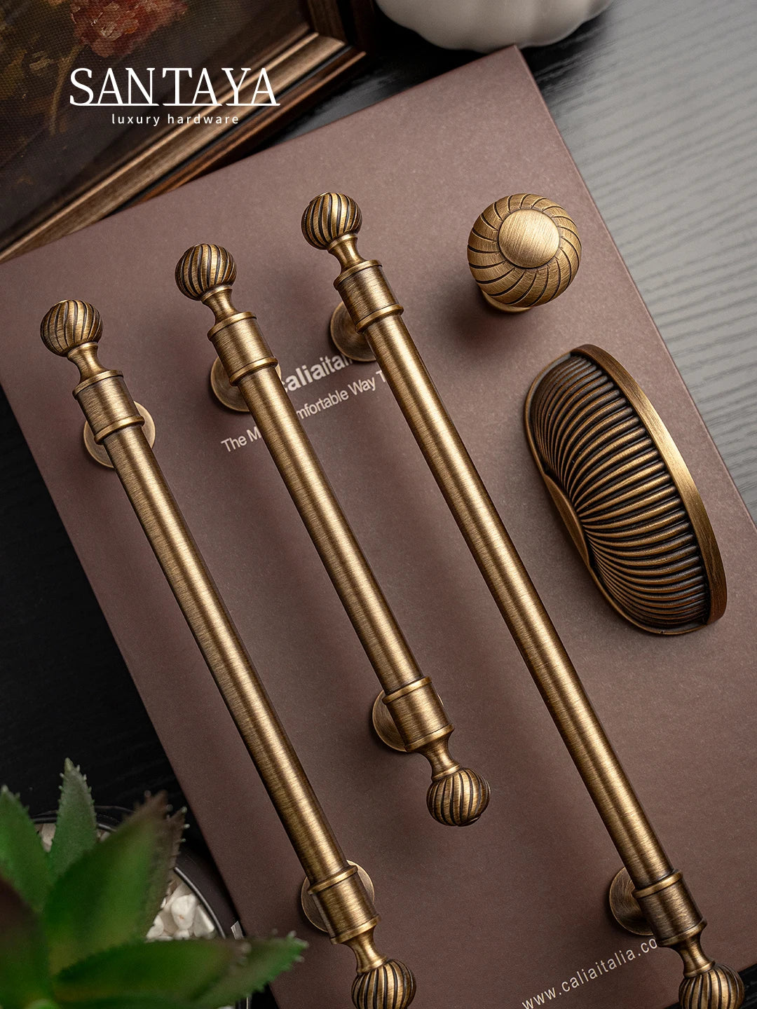 Santaya Brushed Antique Brass Handles Luxury Furniture Hardware