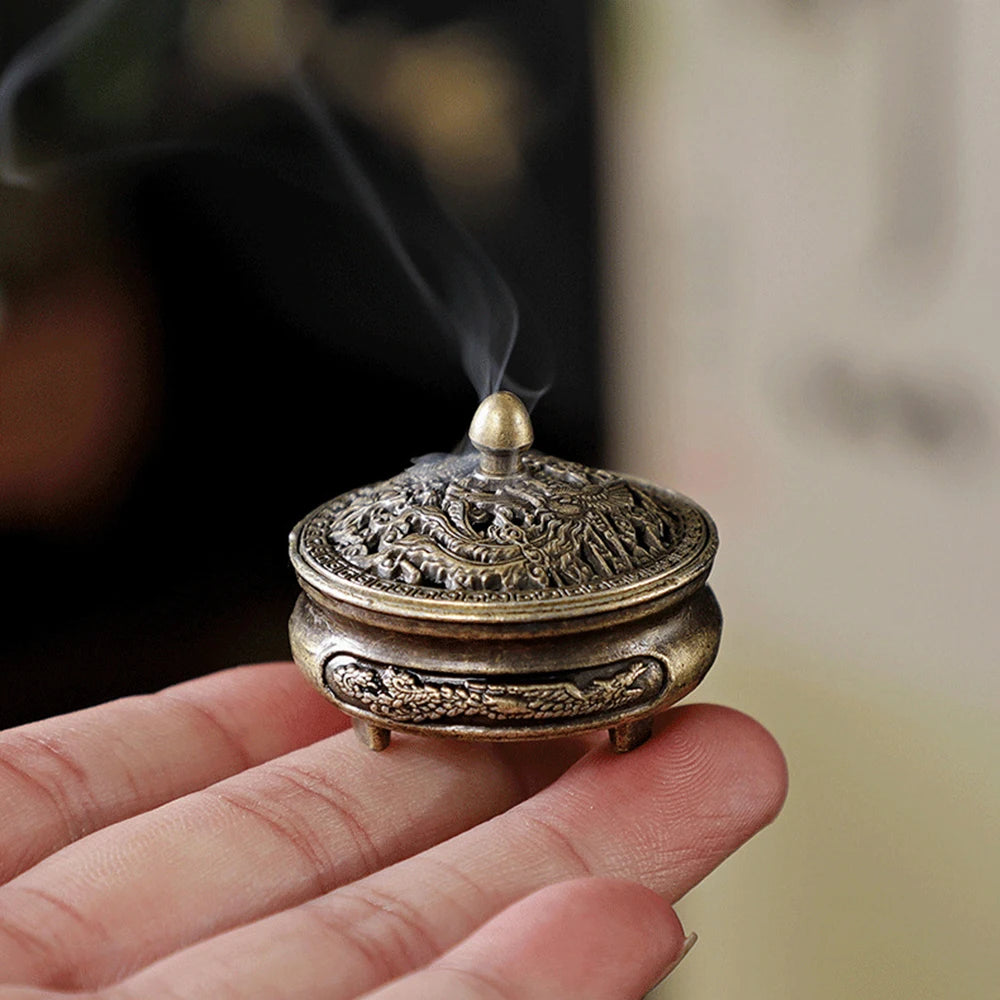 1PC Longfeng Fingertip Stove, Three-Legged Small Incense Burner